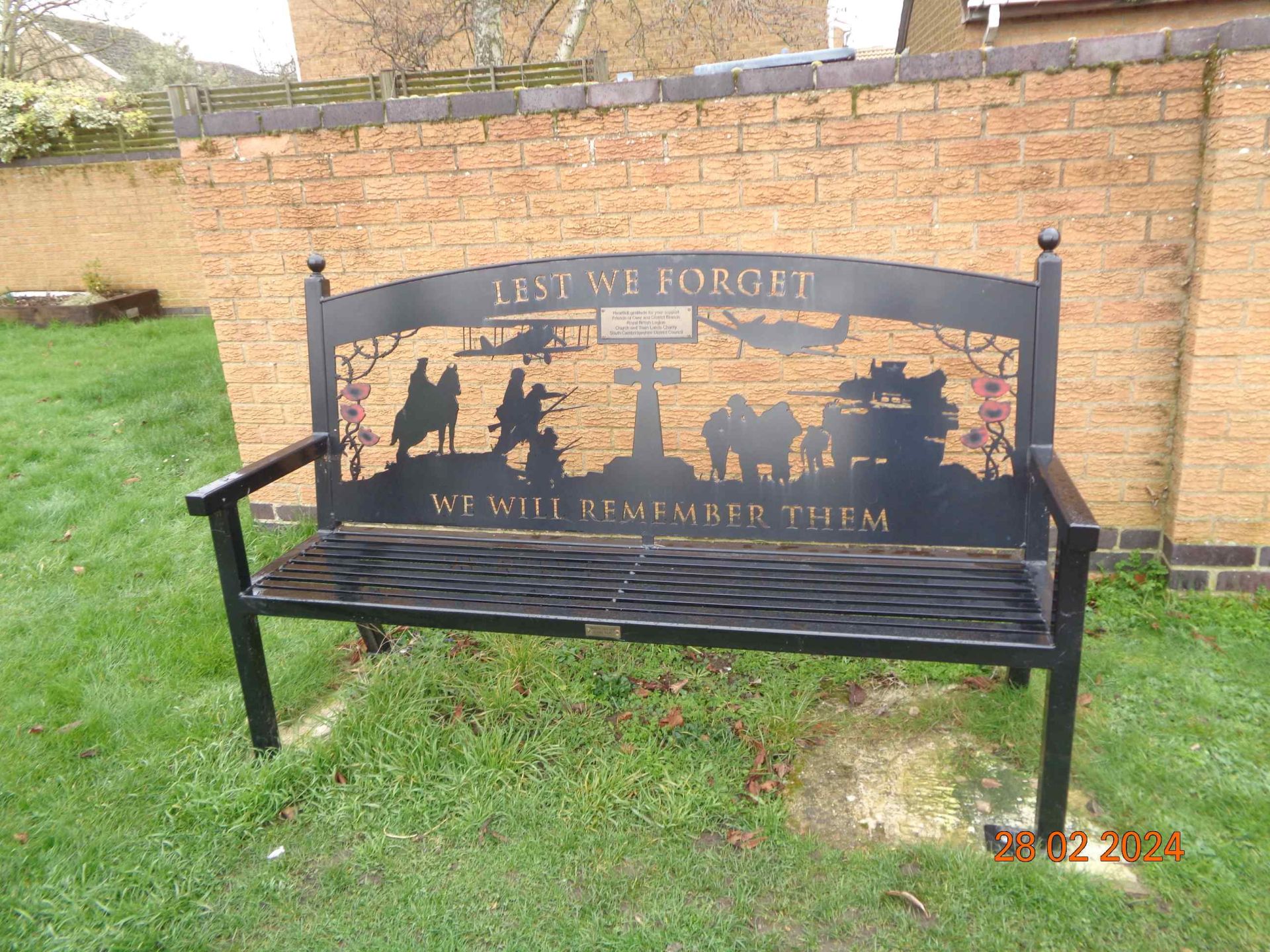 Over memorial seat